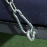 Hollywoodschaukel 3-Sitzer, bis 270 kg belastbar, Schaukelbank mit verstellbarem Sonnendach, Gartenschaukel mit Kissen – Bild 7